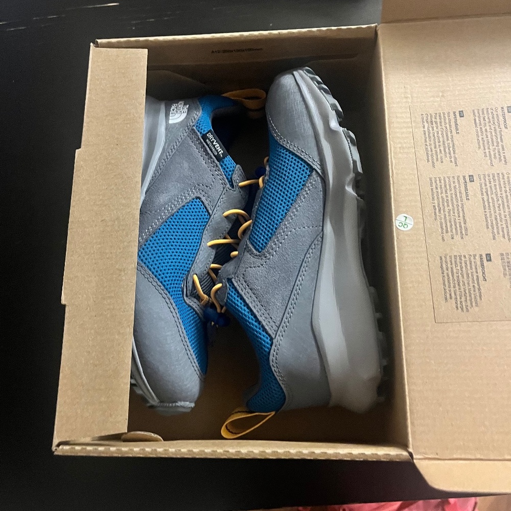 Kids The Northface Junior Hedgehog Hiking Shoes - New